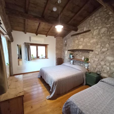 Corte Davini Agriturismo Monzambano Exterior foto