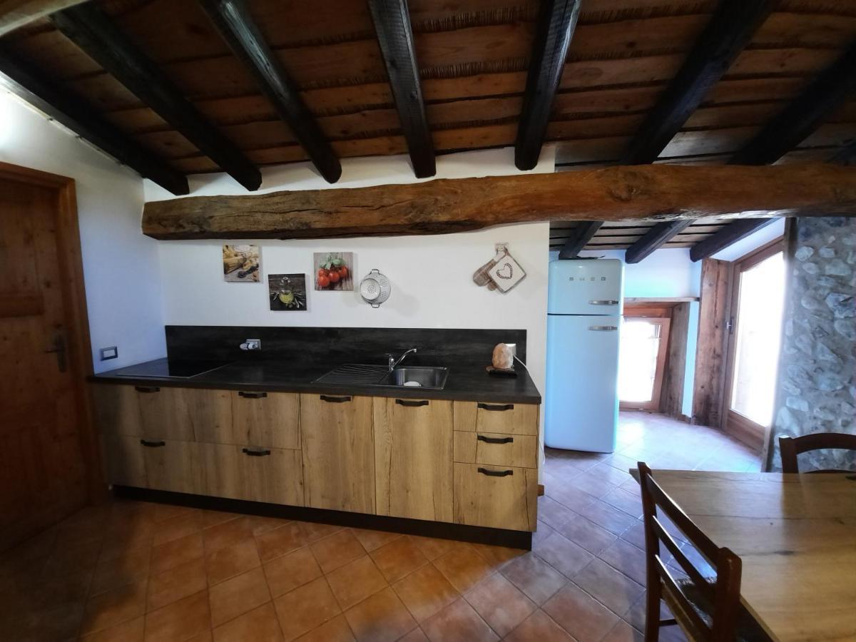Corte Davini Agriturismo Monzambano Exterior foto